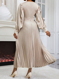 Beautiedoll Solid Pleated Midi Dress