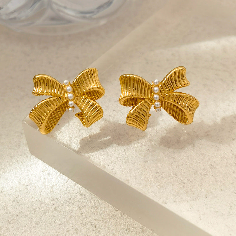 18k Gold Bowtie Pearl Earrings